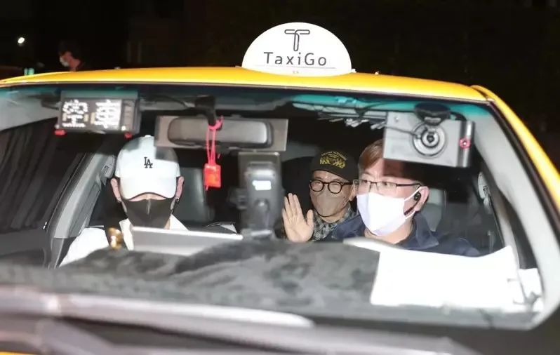 等了24年! 大S和韩国老公终于见面 坐出租车夜奔爱妻豪宅! 汪小菲发飙爆粗… 娱乐 第5张