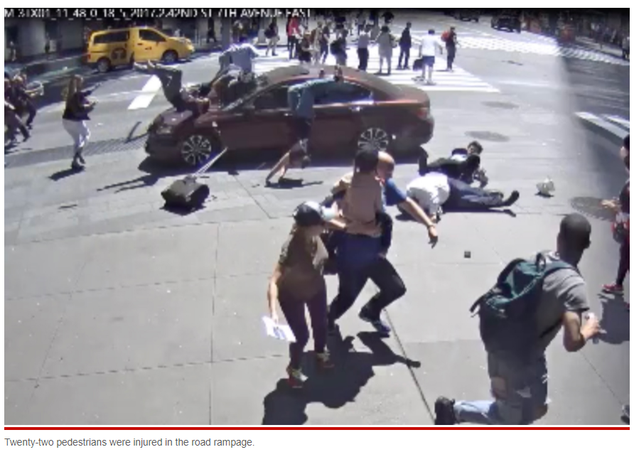 1死22伤! 纽约时代广场恐怖屠杀 男子开车一路疯撞 血流满街 "我想把他们全杀光!" 社会 第4张